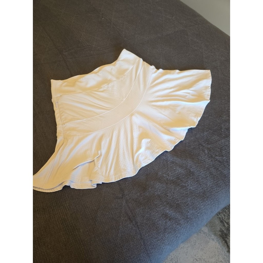 IBKUL Women XS White Ruffle Athletic Skort UPF 50+ Golf Tennis Performance Skirt